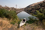 Easy kayak launch on Lake Umatilla near Arlington, Oregon