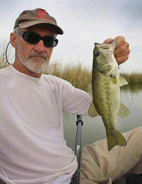 Mittry Lake largemouth bass caught by watermanatwork.com kayak fisherman Ron Barbish.