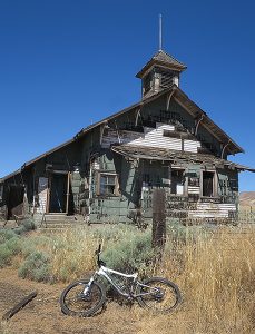 Old farmhouse in eastern Washington