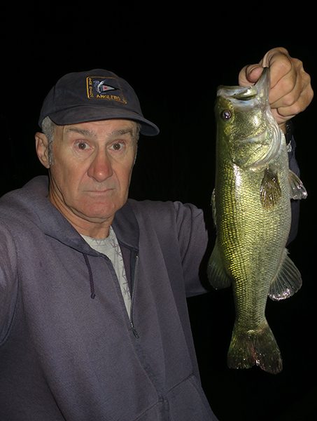 Night fishing for largemouth bass with watermanatwork.com kayak fisherman Ron Barbish
