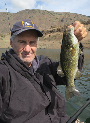 Columbia River smallmouth bass caught by watermanatwork.com kayak fisherman Ron Barbish