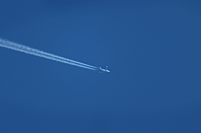 Jet aircraft overhead